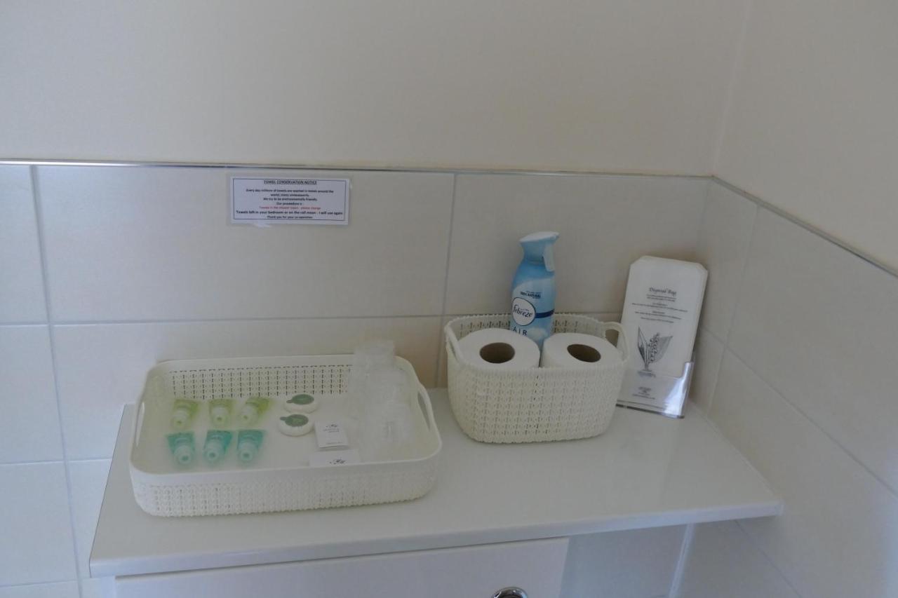 Magnolia Self Contained Suites Coalpit Heath Exteriör bild